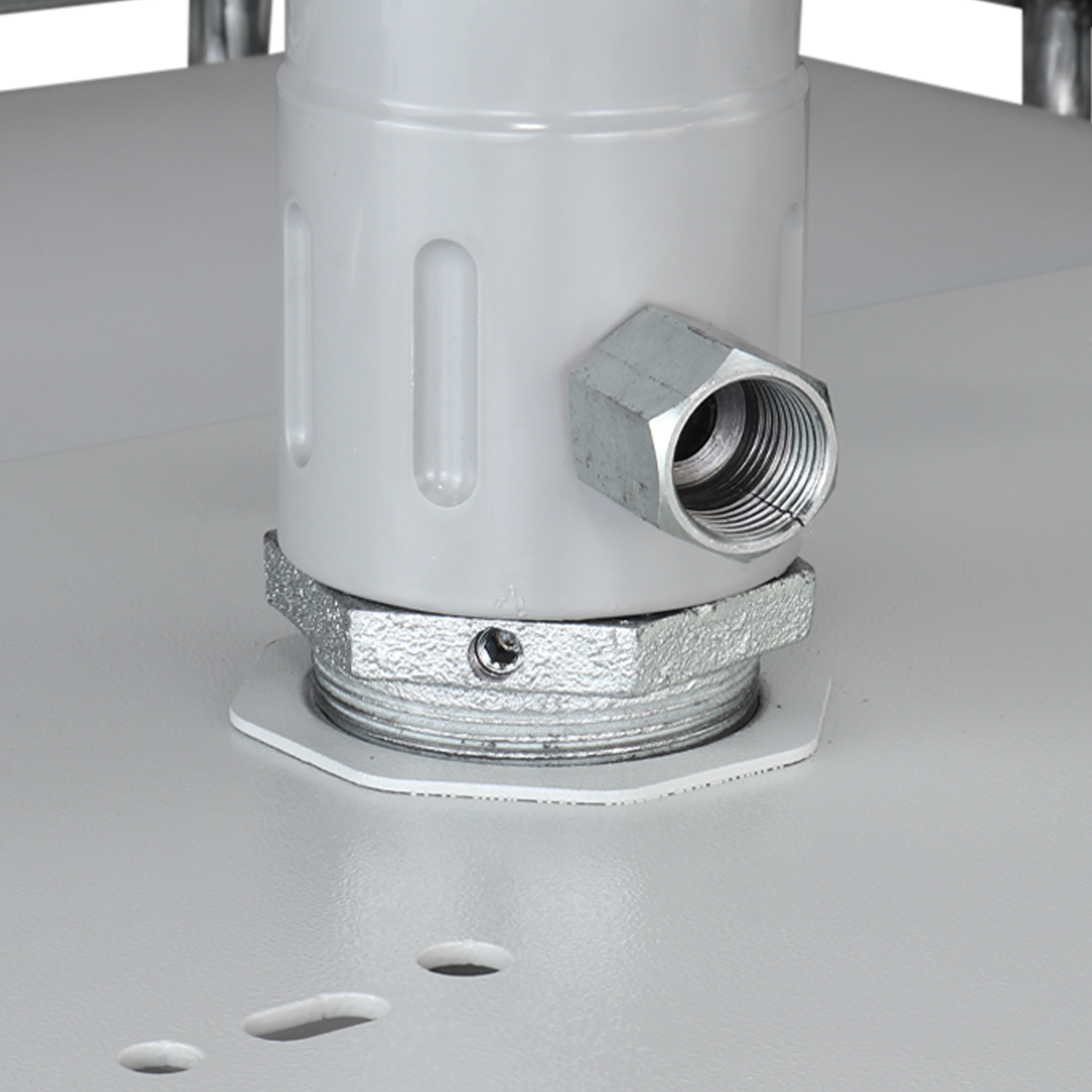 ZE1700 – 3:1 Pneumatic Stub Style Standard Flow Rate Piston Pump-Zeeline by Milton®